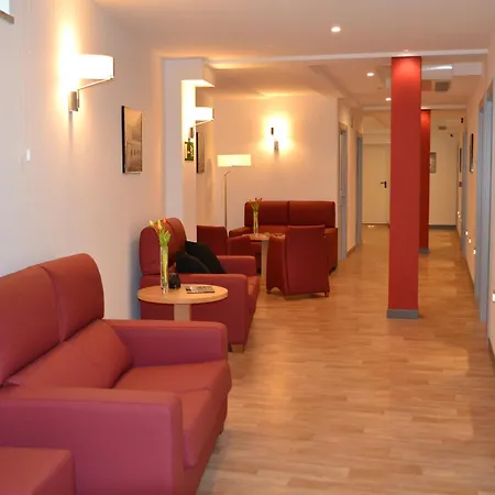 Ferramenteiro De Hotel Portomarin