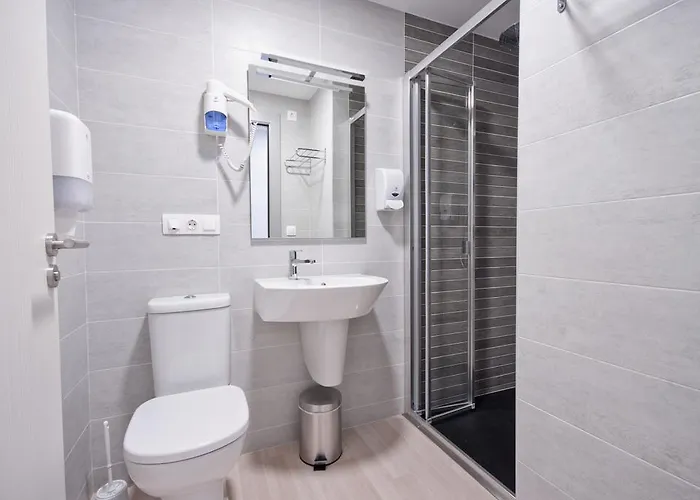 Hotel Ferramenteiro De 2*