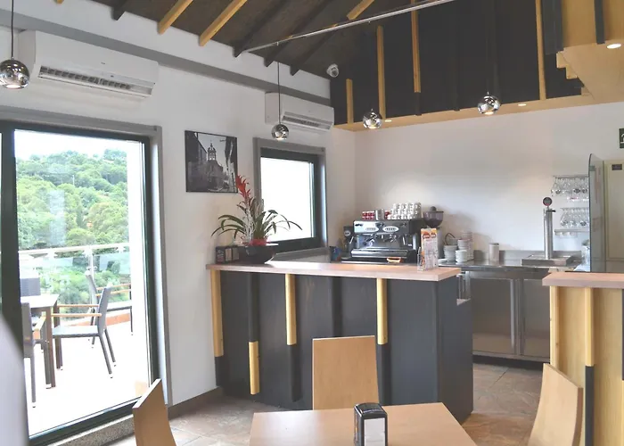 Ferramenteiro De Hotel 2*